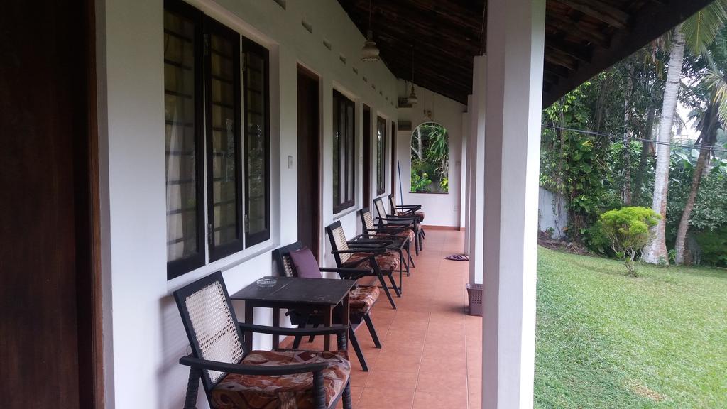 4 Seasons Guesthouse Hikkaduwa Kültér fotó