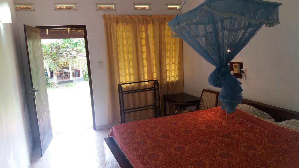 4 Seasons Guesthouse Hikkaduwa Kültér fotó